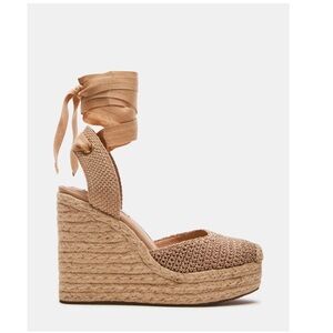 Women's LOCKET BRONZE 
Size: 6.5